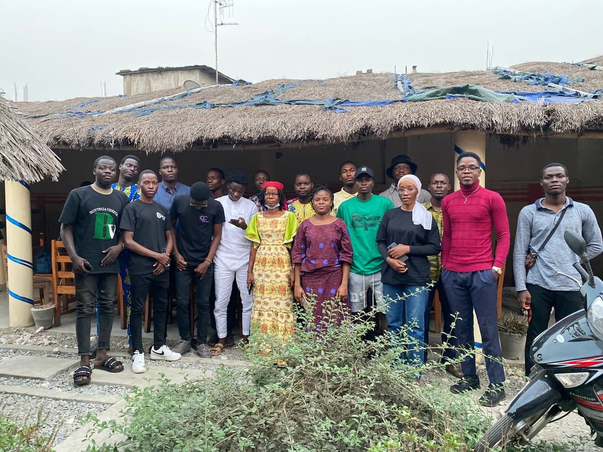 Première réunion officielle de la communauté